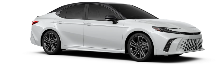 Toyota Camry Белый с черной крышей