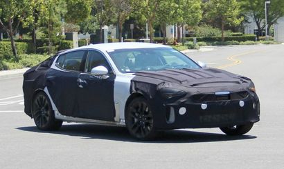 Свежие подробности о новом купе-кроссовере Mazda