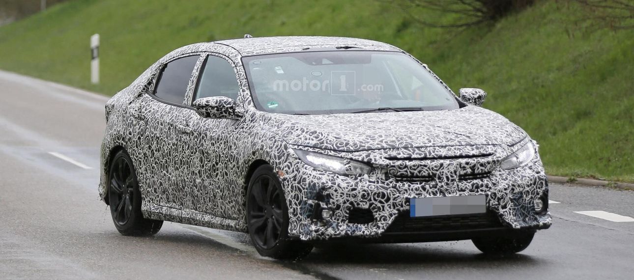 Автошпионы добрались до интерьера нового Peugeot 3008