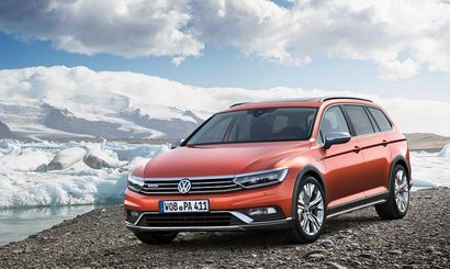 В Volkswagen озвучили стоимость обновленного Passat Variant