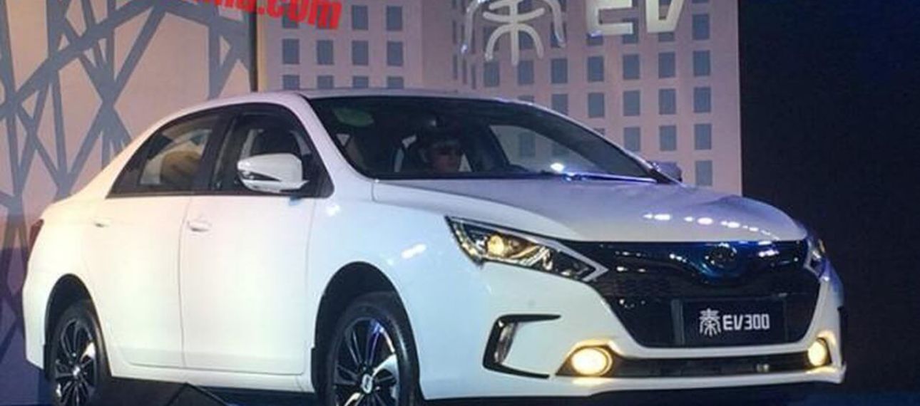 Рестайлинговый Geely Emgrand X7 «засветился» на тестах