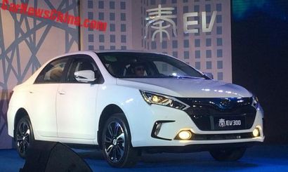 Рестайлинговый Geely Emgrand X7 «засветился» на тестах
