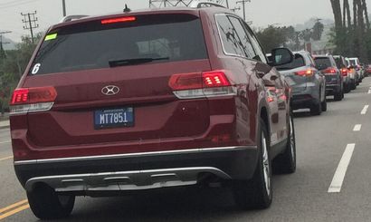 В Калифорнии нашли тест-кары Volkswagen с неизвестным логотипом