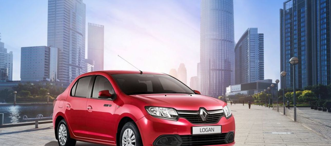 Renault анонсировала рублевые цены на новую версию Logan