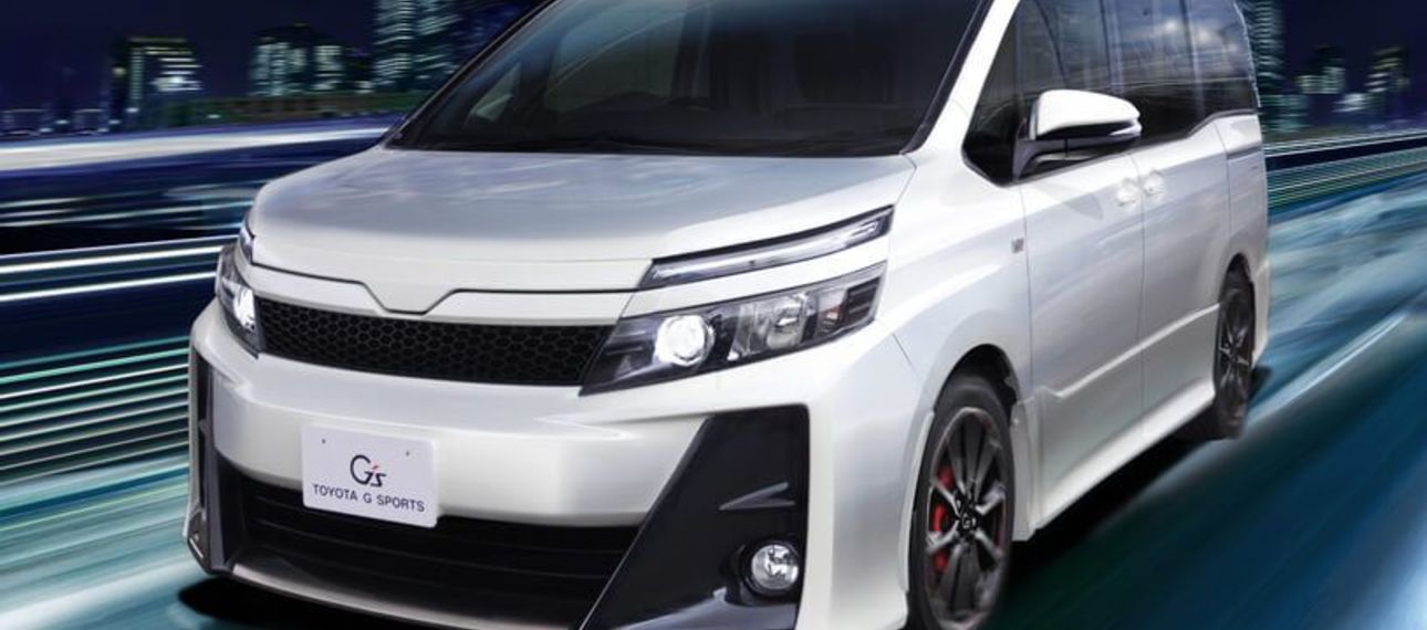 Toyota представит два футуристических микроавтобуса