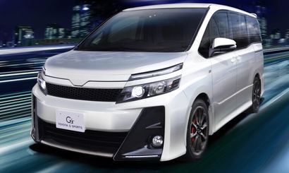 Toyota представит два футуристических микроавтобуса