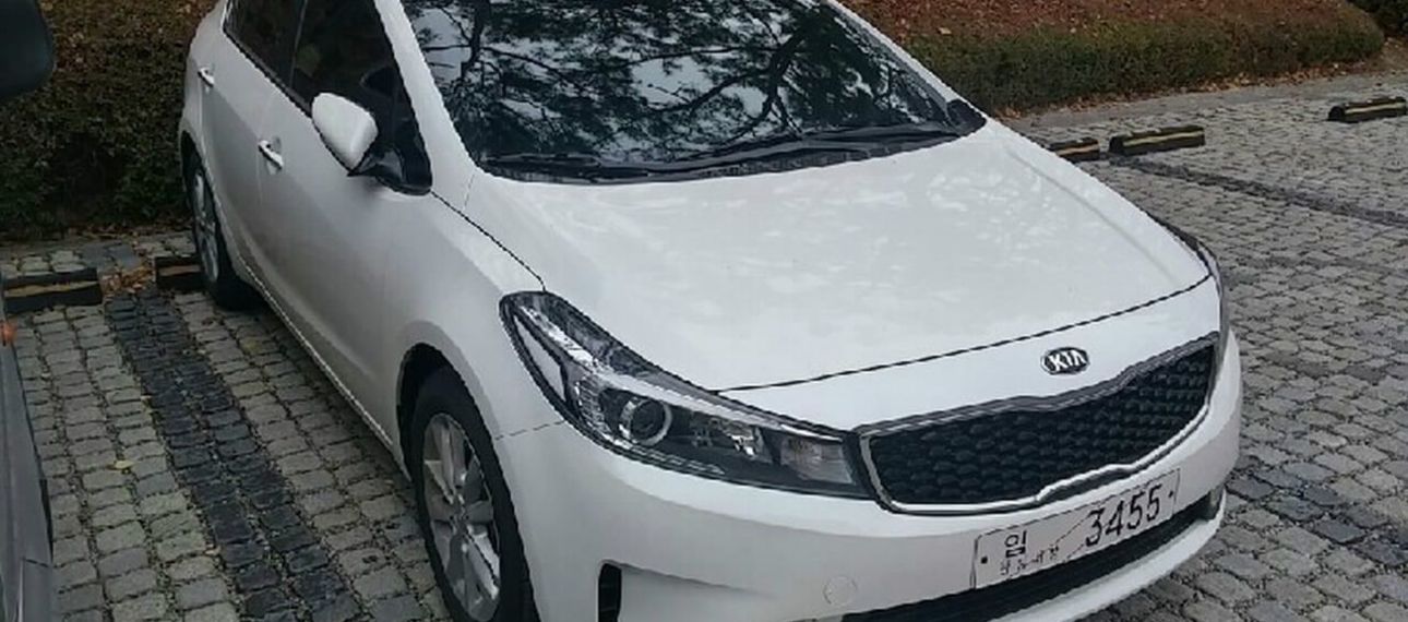 Kia Motors поделилась изображениями седана Cadenza 2017