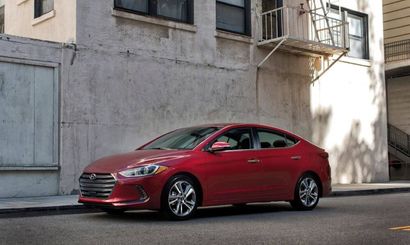 Американский вариант Hyundai Elantra обзавелся новым движком