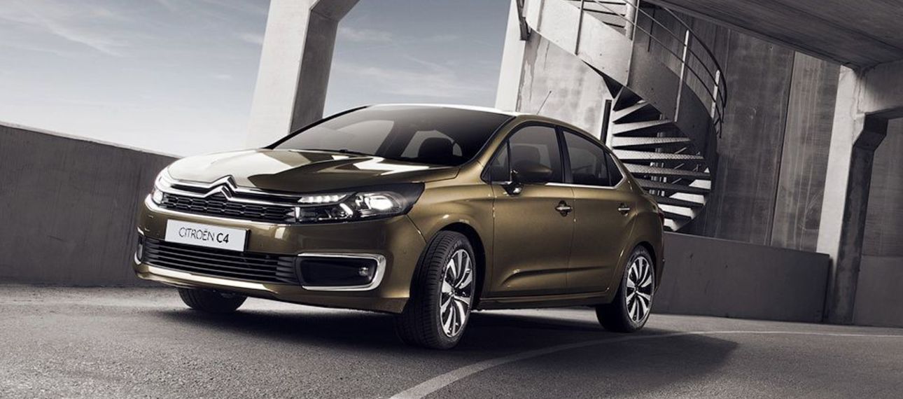 Citroen опубликовала фото обновленного седана C4