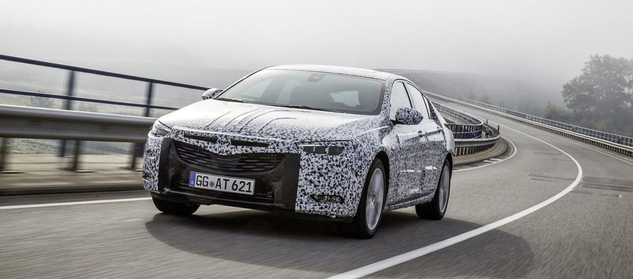 Opel неожиданно показала тест-кар Insignia 2017