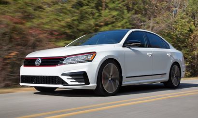 Volkswagen показала прототип «заряженной» версии Passat