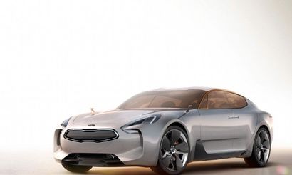 Заднеприводный купеобразный седан Kia «засветился» в Сети