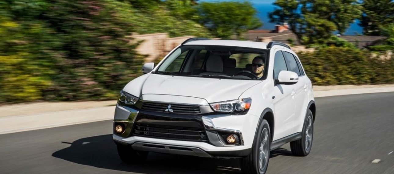 Новый Mitsubishi ASX «попался» без маскировки