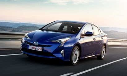 Toyota Prius: снова на российском рынке