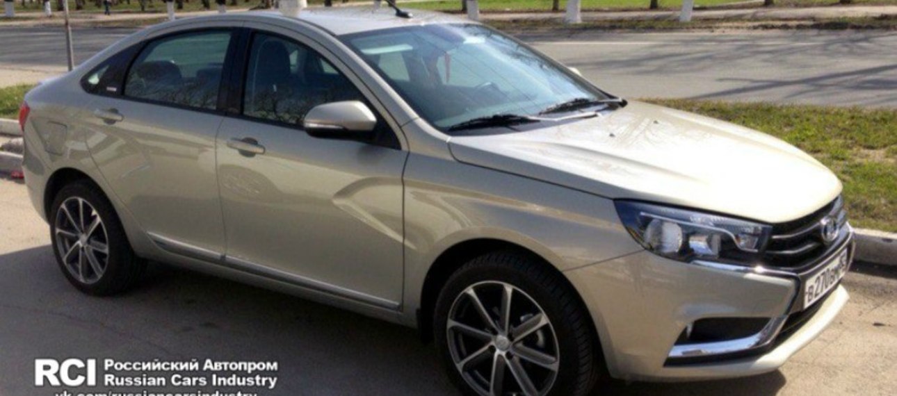 В Сети «засветилась» самая дорогая Lada Vesta