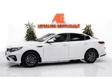 Kia Optima Вид 1