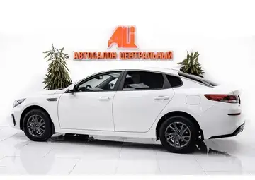 Kia Optima Вид 4