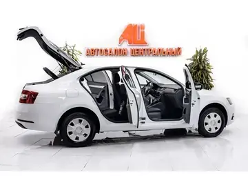 Skoda Rapid Вид 5