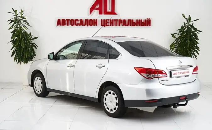 Nissan Almera