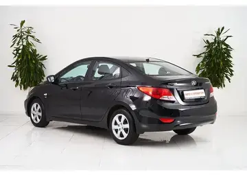 Hyundai Solaris Вид 4