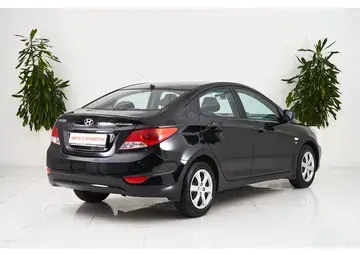 Hyundai Solaris Вид 5