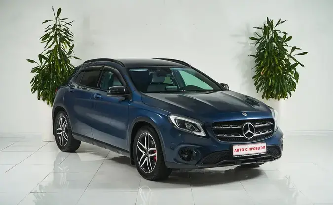Mercedes benz GLA