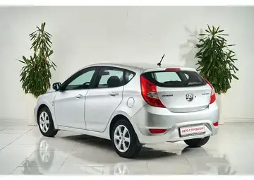 Hyundai Solaris Вид 4