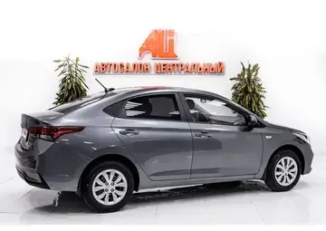 Hyundai Solaris Вид 4