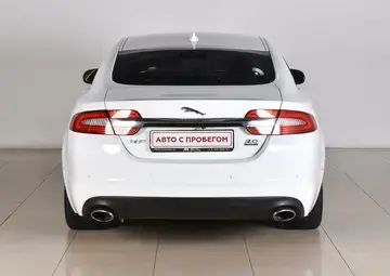 Jaguar XF Вид 4