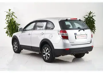 Chevrolet Captiva Вид 4