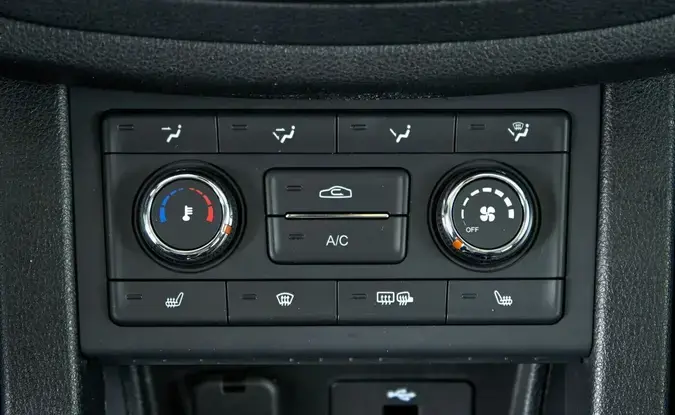 Faw Besturn X40