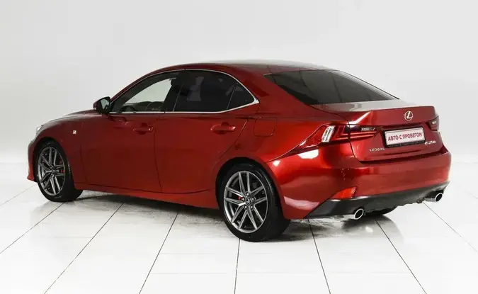 Lexus IS
