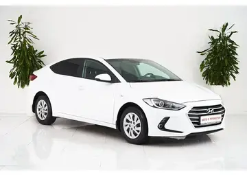 Hyundai Elantra Вид 3