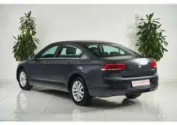 Volkswagen Passat Вид 4
