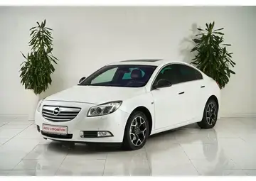 Opel Insignia Вид 1