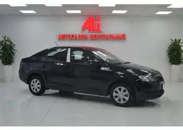 Skoda Rapid Вид 2