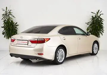 Lexus ES Вид 5