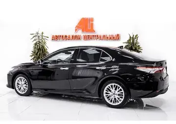 Toyota Camry Вид 3