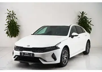Kia K5 Вид 1