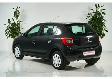 Renault Sandero Вид 5