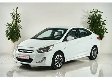 Hyundai Solaris Вид 1