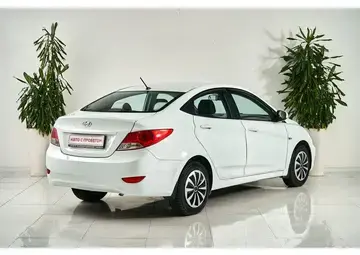 Hyundai Solaris Вид 5