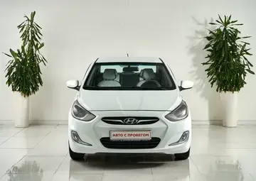 Hyundai Solaris Вид 2