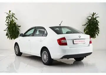 Skoda Rapid Вид 4