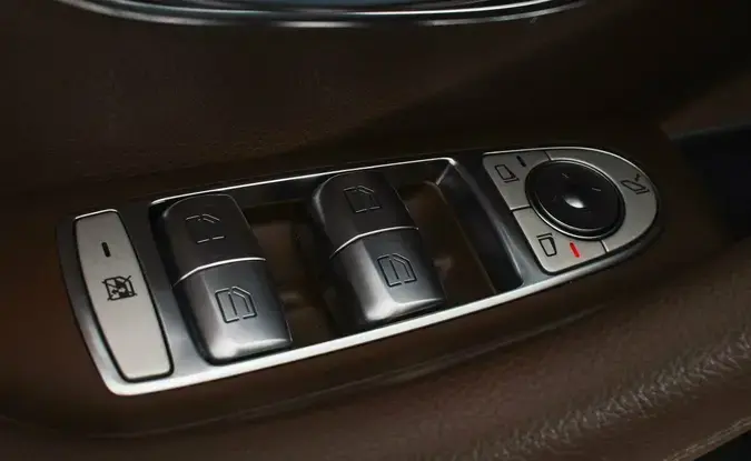 Mercedes benz E-Класс