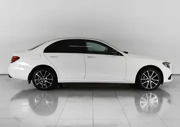 Mercedes benz E-Класс Вид 5