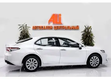 Toyota Camry Вид 4