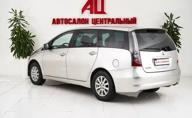 Mitsubishi Grandis