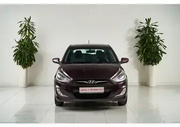 Hyundai Solaris Вид 2