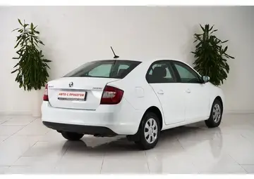 Skoda Rapid Вид 5